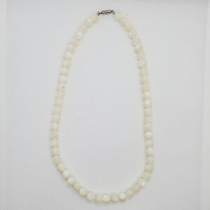 Mother of Pearl bead necklace